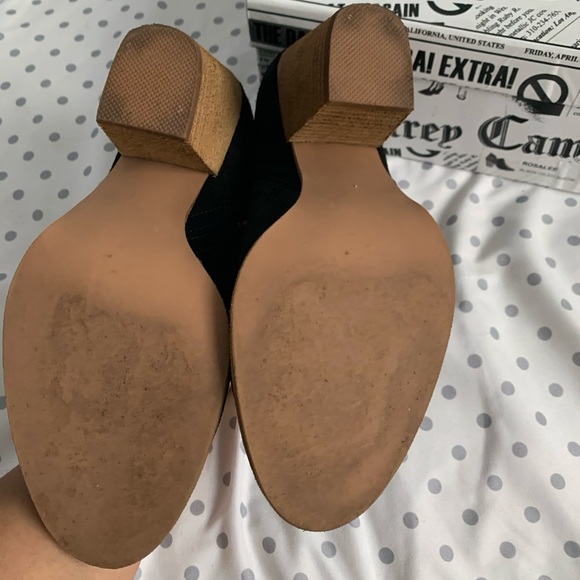 Jeffrey Campbell Black Suede Booties Size6 - Picture 6 of 6